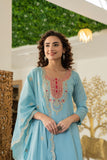 Graceful Chiffon suit with stylish neck design