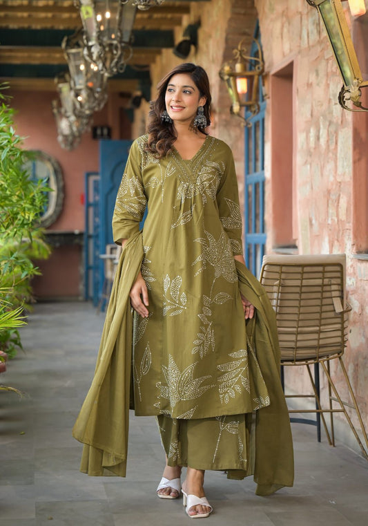 Chic Cotton Kurta Suit with Sequins, Plain Dupatta, and Pant-Style Bottom